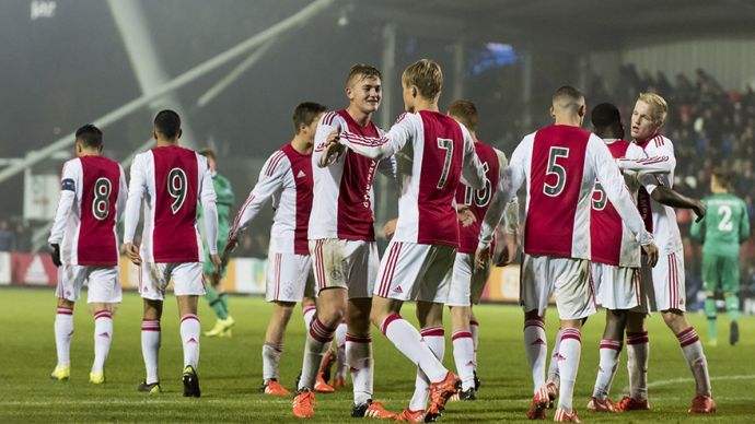 新传媒凭借 新传媒凭借