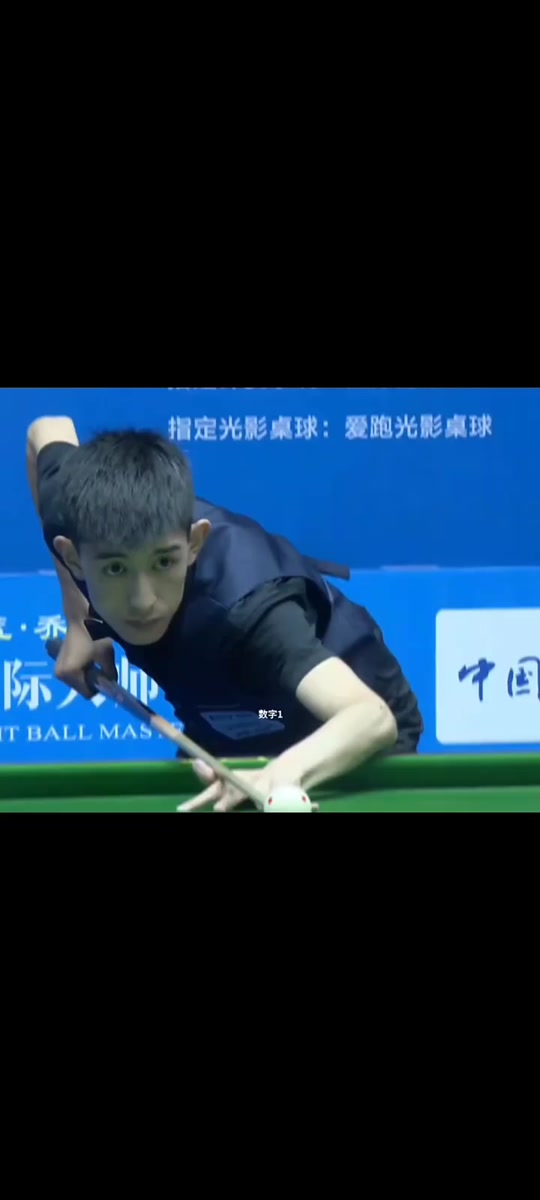 日本队则以 日本队则以