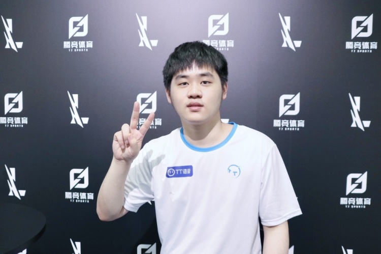 A季后赛中 A季后赛中