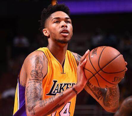 通过观看教 通过观看教