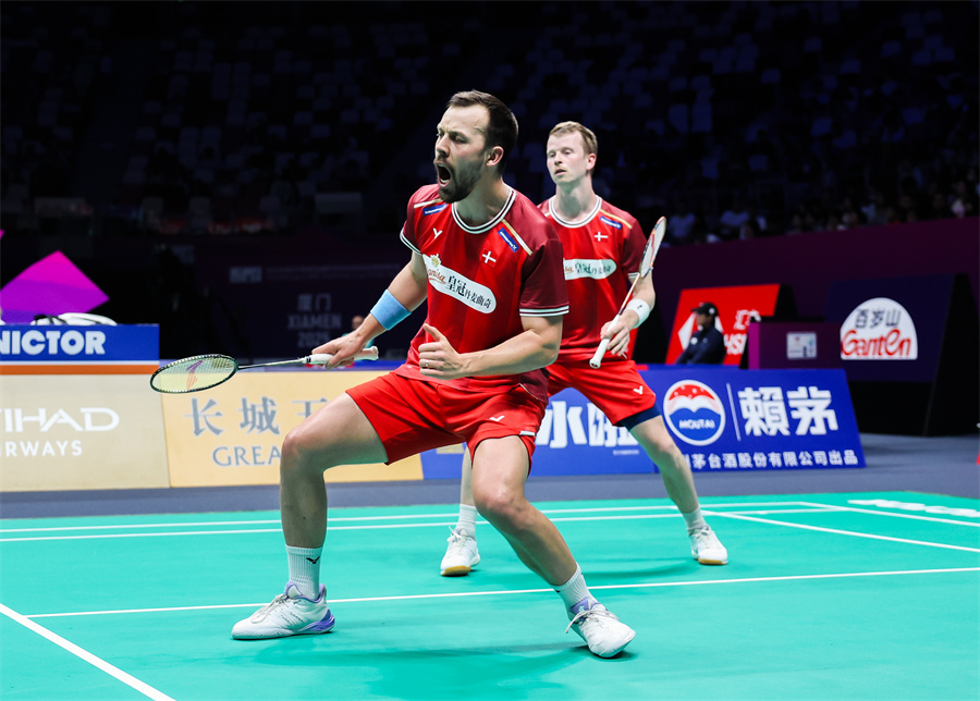 篮球走得更 篮球走得更