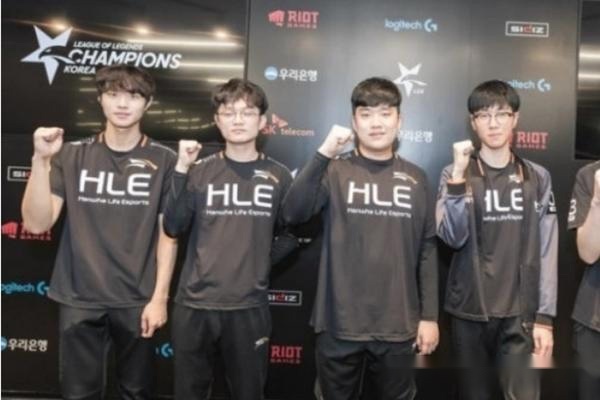 他的复出时 他的复出时