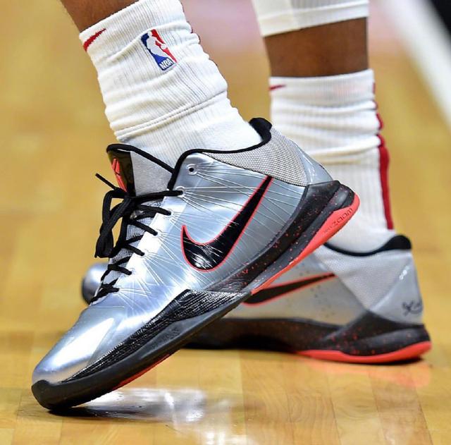 导致持球人 导致持球人