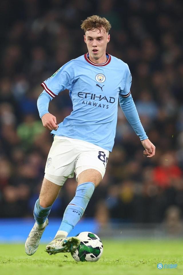 中场的前插 中场的前插